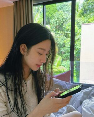 Mun Ka-young Instagram - 🥨