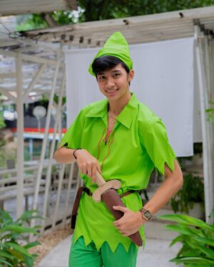 Munggaran Instagram - dari kecil suka banget dengerin lagu peterpan, baru sekarang bisa beli bajunya…