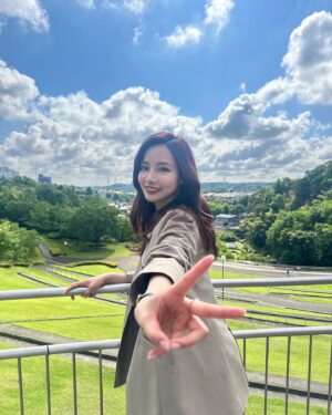 Murase Sae Instagram - #dailylook

『どうか私より不幸でいてください』
第5話ありがとうございました！

TVerで見逃し配信も是非にっ😸❣️

叫びたくなるのも納得、の景色でした😛👌🏻

#私より不幸で