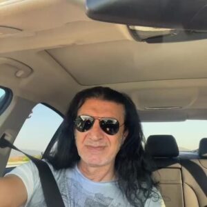 Murat Kekilli Instagram - Millet yüksek müsaadenizle bir sanat müziği de ben söyleyebilir miyim?😎🤘🎸🤘🎸