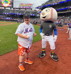Murray Hill Instagram - 🏟️ IT IS MY GREAT HONOR and WILDEST DREAM to ANNOUNCE I’M THROWING OUT the 1ST PITCH ⚾️ at the Amazin’ @mets Pride night at 6:30pm this FRI JUNE 28 at @citifield 🧢 Game at 7:10. Would love to see you there! I’ve been practicing! I'll be wearing a full uniform…SHOWBIZ!  My pal @mrmet will be there too! 
⚾️
The first 15,000 fans will receive a Mets Pride hat, and at 5 PM, the team will host a pre-game Pride party in the K Korner. Murray Hill, from HBO’s Somebody Somewhere, is scheduled to throw out the ceremonial first pitch, and Orville Peck will sing the national anthem. @kevinavianceofficial , from Beyoncé’s latest album, is the team’s guest DJ. The Mets have partnered with @nycpride for a special ticket offer that will include a limited edition Pride Night item . Portion of the ticket proceeds to NYC Pride 🎟️ https://www.mlb.com/mets/tickets/specials/pride
🏳️‍🌈🏳️‍⚧️ 
TY to @tiaalexnymets Josh @bcaball for the intro!
⚾️⚾️⚾️⚾️⚾️⚾️⚾️⚾️⚾️
#letsgomets #showbiz #represent