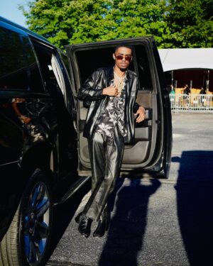 Myles Truitt Instagram - ༒𝐵𝑙𝑎𝑐𝑘 𝗼𝗻 𝘽𝙡𝙖𝙘𝙠𖨆