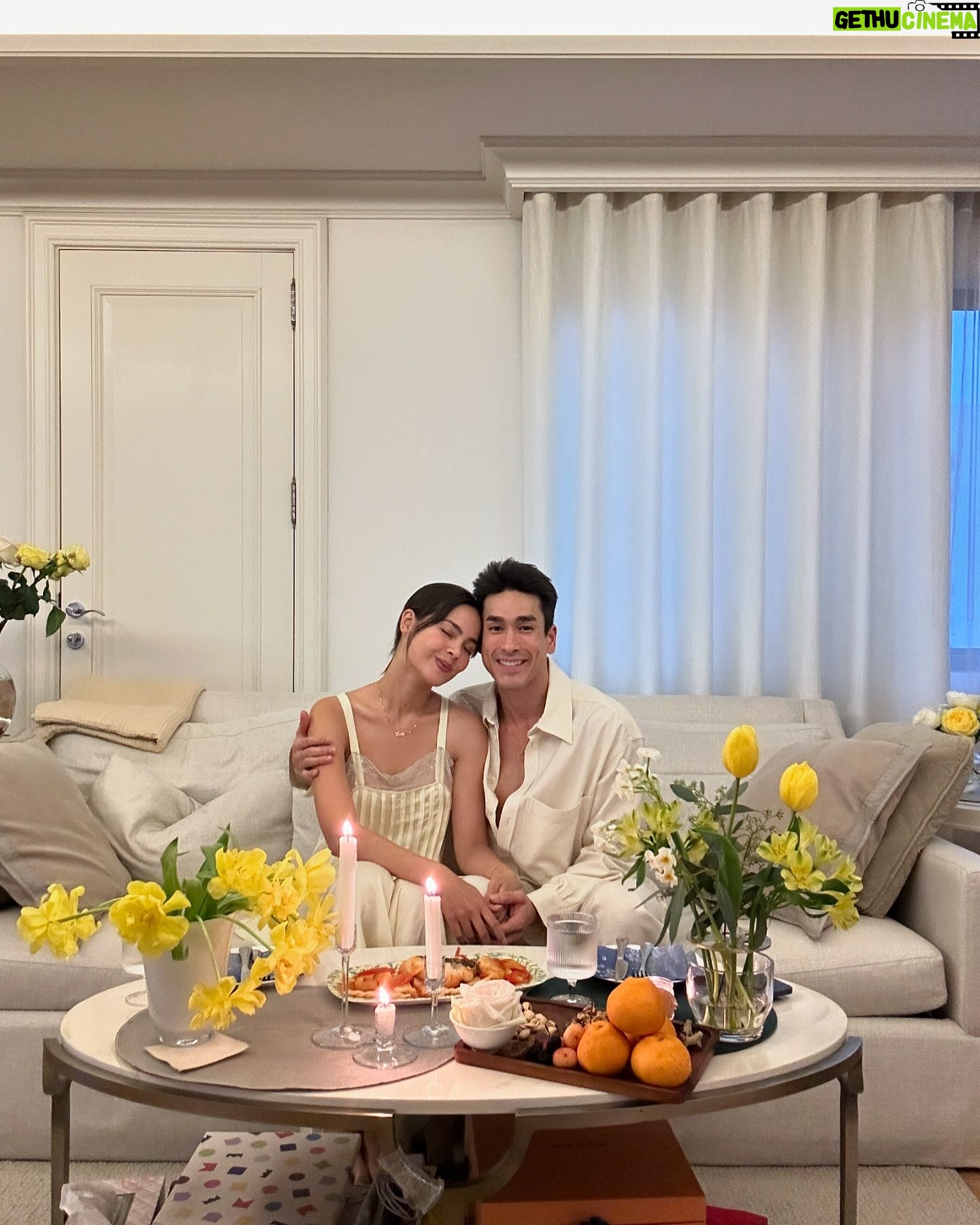 Nadech Kugimiya - 422.7K Likes - 🌼🌾Yellow Bloosomic Lover🌾💛
#Iloveyoubabe💍
#1june2023
#1yearhasbeenquick