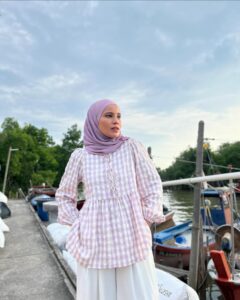 Actress Nadiya Nisaa HD Instagram Photos and Wallpapers August 2024