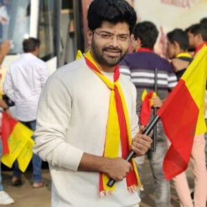 Nagabhushana N S Instagram - ನರನರವನೆಲ್ಲ ಹುರಿಗೊಳಿಸಿ ಹೊಸೆದು ಹಚ್ಚೇವು ಕನ್ನಡದ ದೀಪ. 
ಕನ್ನಡ ರಾಜ್ಯೋತ್ಸವದ ಶುಭಾಶಯಗಳು 💛❤️
