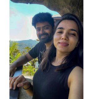 Nagabhushana N S Instagram - Happy birthday ಪೂ ♥️
ನನ್ನೊಲವಿನ ಹೂ 🌻
@poojaprakashbhasme