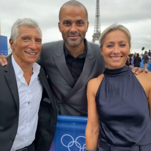 Nagui Instagram - Une pluie de #champions une #ceremonie #inimaginable #paris2024 #jo @france2.tv le bonheur de travailler avec @aslapix et de rencontrer des légendes de chez #legend @serenawilliams @tony_estanguet @_tonyparker09 @mariejoseperec @didierdrogba @carl_lewis_official @patrickbruel  @mapelinage #monmeilleurpote ma #championne et évidemment @belaidialice cc @artus.officiel