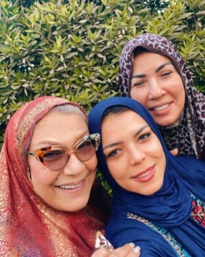Nahed El Sebai Instagram - Eid Pyjama 💔Nothing is the same without u my other half miss u soooo much اللهم اسعد عيد امي في الجنة أضعاف ما أسعدتني اللهم اغفر لها وأرحمها وعافها و اعف عنها