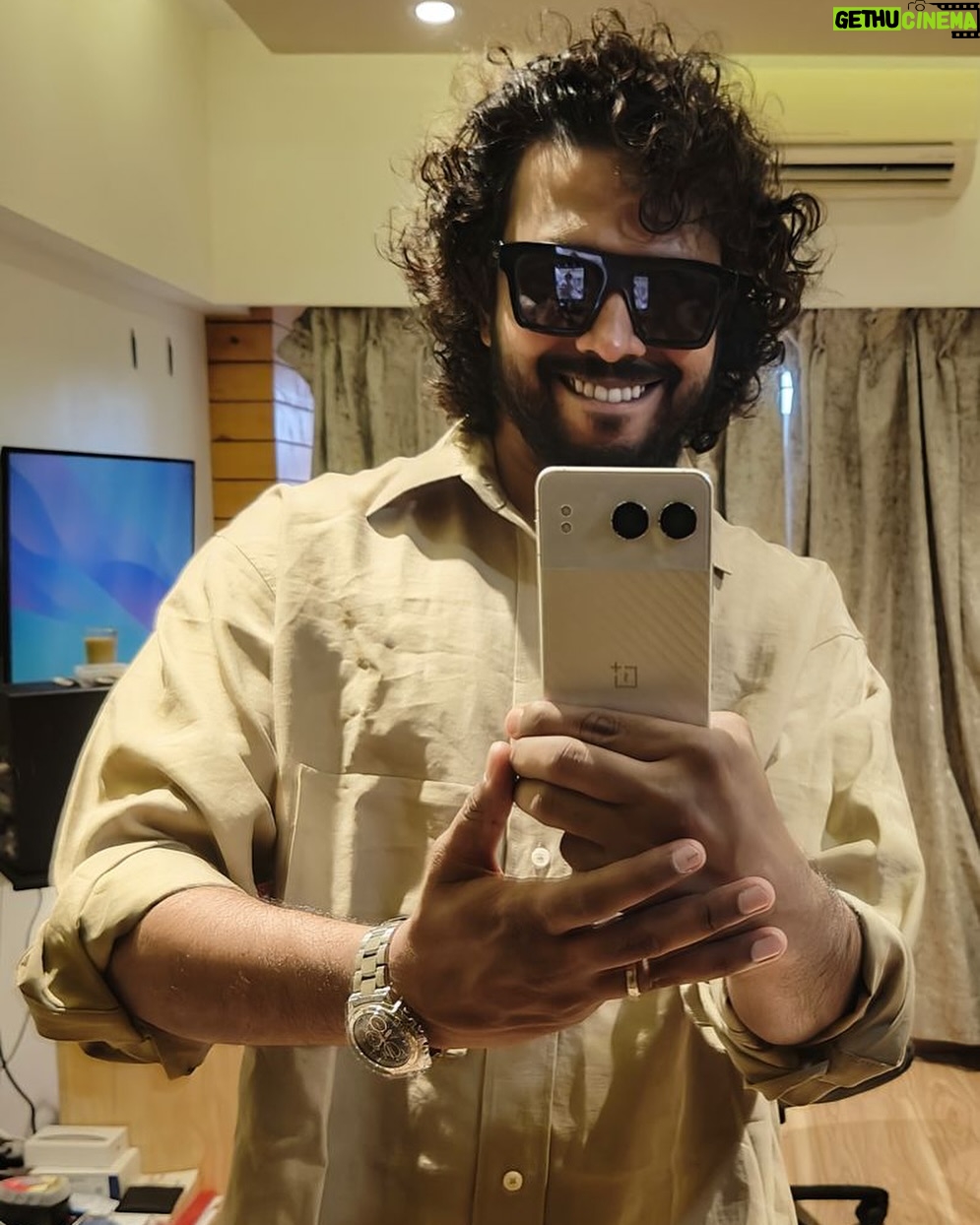 Nakash Aziz - 761 Likes - I got my hands on my new companion while leaving for a recording. #oneplusnord4 makes it effortless #pedaltothemetal @oneplus_india