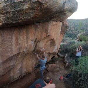 Nalle Hukkataival Instagram - Foot beta for Cinquieme Soleil (8A ) opened by @cody_roth #rocklands @blackdiamond @lasportivagram