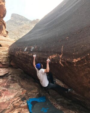 Nalle Hukkataival Instagram - @dawoods89 trying Vantablack - rad little 8B I opened last winter ⚫️ @BLACKdiamond @lasportivagram