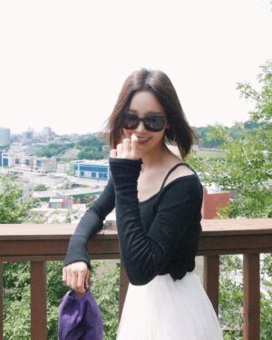 Nam Gyu-ri Instagram - ⭐️굿밤. 오늘도 수고했어요

  이번주 숙제끝🫶🏻