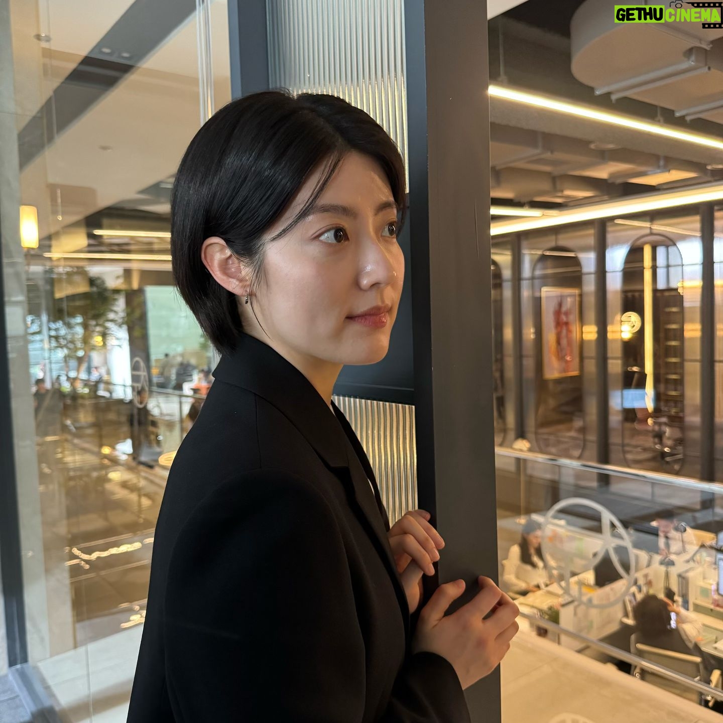 Nam Ji-hyun - 48.2K Likes - 로펌에서 살아남기 🫨
오늘도 굿파트너🩷