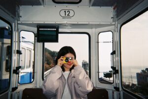 Nam Ji-hyun Instagram - 여행메이트에게 필름사진을 받았다📸
부산 재밌었지😚