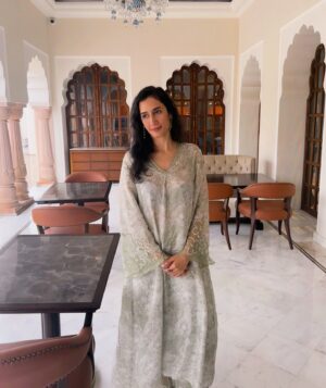 Namita Dubey Instagram - A dip, a stroll, some searing clarity in the air & just unlaboured foliage all around. What more🦚 can I want! 

Host and palatial Home @mementosbyitchotels_jaipur ✨
PR @khyathisolutions ✨

 #hosted