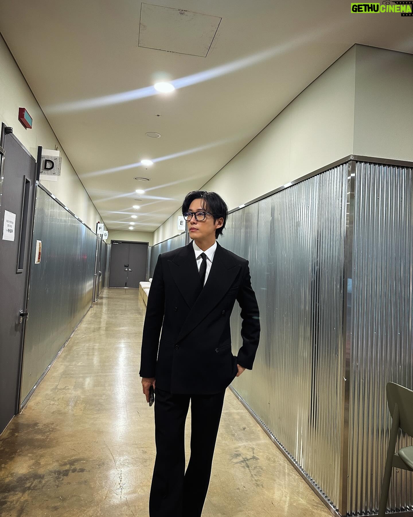 Namkoong Min - 128.8K Likes - 한국PD대상
감사합니다🥰