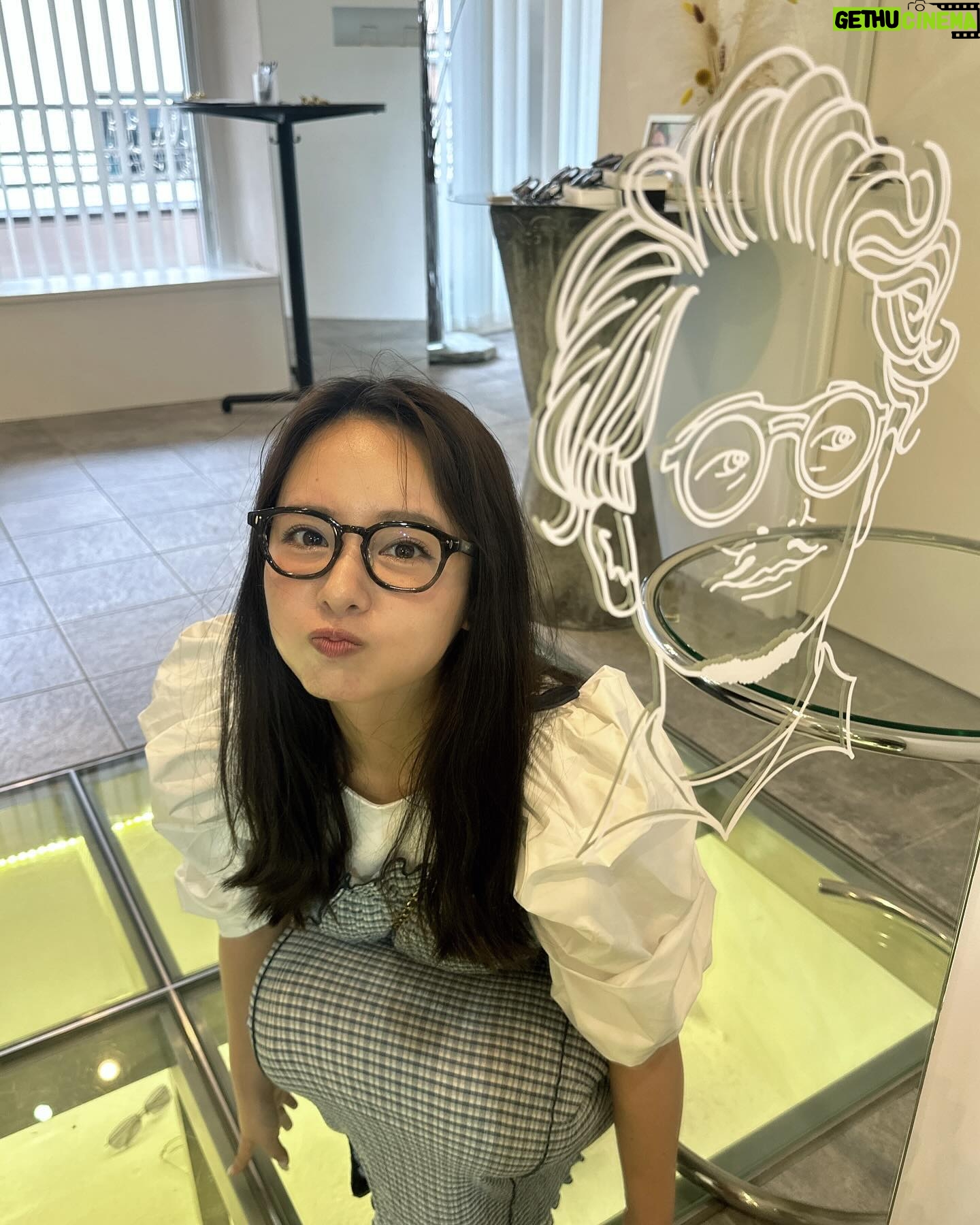 Nana Yamada - 5.8K Likes - 天才めがね🥹👓
写真撮っても反射しないのすごくない...🥺?
久しぶりにすずとお出かけしました💃♡