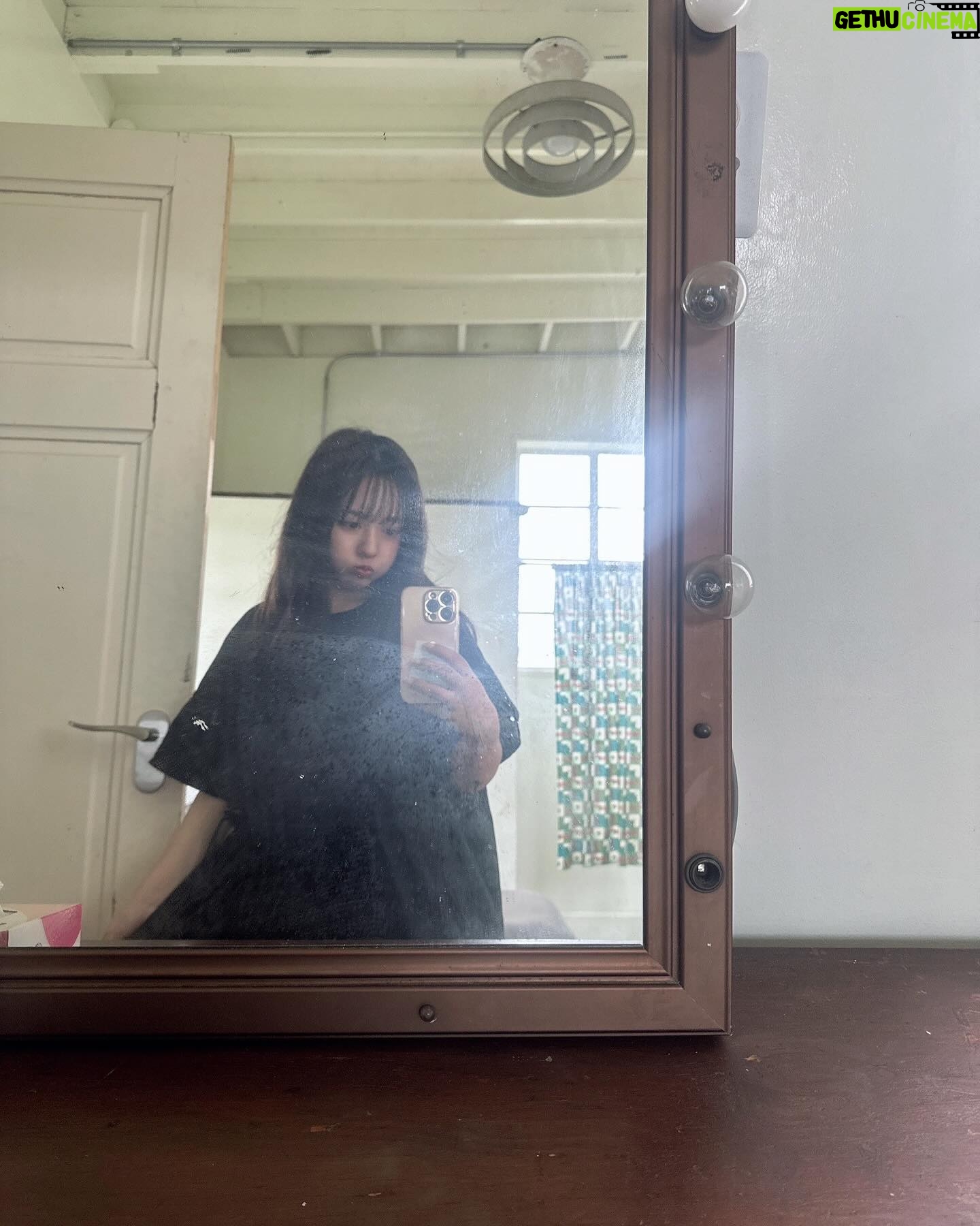 Nana Yamada - 6.8K Likes - 久しぶりに写真撮ってもらった🙄
今日は早朝から移動して撮影でした📷
動きやすいこのワンピース重宝してます...🐕🤎
ワンピースも肩がけバッグも @freaksstore_official 👜
さっ、明日もがんばるよ〜〜☺️♡
明日はお知らせがありますっ📢