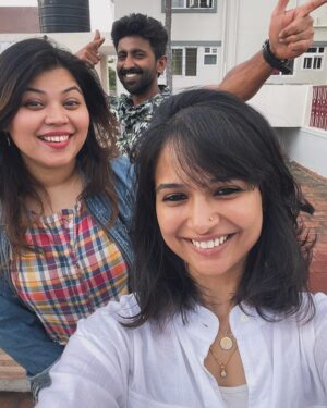 Nancy Jennifer Instagram - Some bonds never change. In love with this picture and the sudden meet up 😍😍 @kalyanirohit @mahendranactorofficial #25YearsOfFriendship #Childactor #childactors #friendshipgoals #friendship #decadefriendship #love