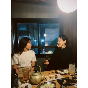 Nao Instagram - .
吉田知那美さんとはじめまして☺️
沢山笑ってあっという間の夜でした。
ユウスケさんありがとう！

photo by @yusuke_oishi_marcomonk