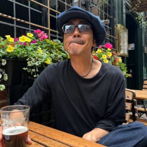 Nao Omori Instagram - 誰が嘘ついてるのか
分かっている的な
表情を醸し出すオレ…

#大森南朋 
#ロンドン