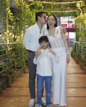 Napapa Tantrakul Instagram - ไปเชียร์นาฟ 🤣
มาถ่ายรูปครอบครัว ❤️
#นาฟสู้ๆ
@o.d.c.theofficial