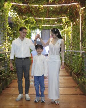 Napapa Tantrakul Instagram - ไปเชียร์นาฟ 🤣
มาถ่ายรูปครอบครัว ❤️
#นาฟสู้ๆ
@o.d.c.theofficial