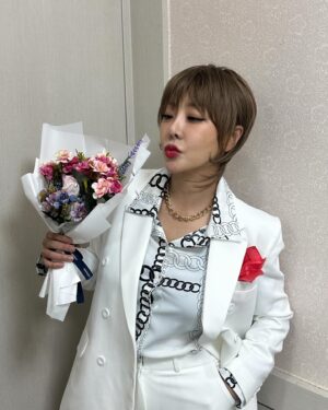 Narsha Instagram - 누가받을래?💍