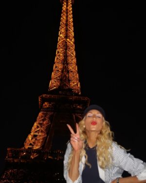 Nastia Liukin Instagram - Unpublished Parisian moments — missing it so much 🥹 but luckily for all of us we get to witness MORE incredible stories and performances because the @paralympics START NEXT WEEK!