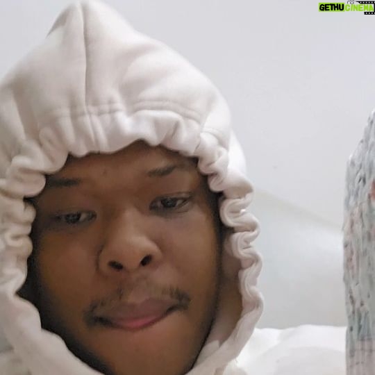 Nasty C - 136.5K Likes - MOTION HAVER.. SHIT POPPER... MR. CAN'T BE STOPPED.. THIS SHIT CRAZY..