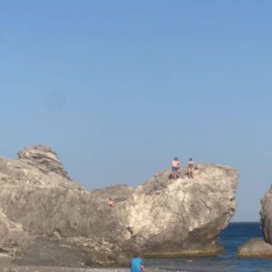 Natasa Exintaveloni Instagram - Αν είσαι καλός, να πας στην νότια Κρήτη και να μείνεις στον Κερατόκαμπο.
Αν είσαι κακός μην πας, δε θα σ’ αρέσει.
❤️