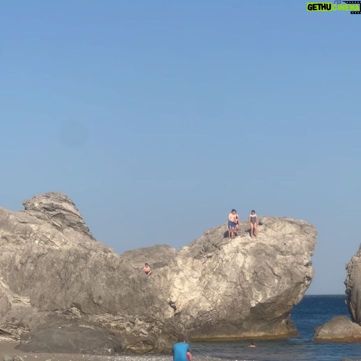 Natasa Exintaveloni - 6.8K Likes - Īν είĻαι καλĻĻ, να ĻĪ±Ļ ĻĻην νĻĻια ĪĻĪ®ĻĪ· και να Ī¼ĪµĪÆĪ½ĪµĪ¹Ļ ĻĻον ĪεĻαĻĻκαμĻĪæ.
Īν είĻαι κακĻĻ Ī¼Ī·Ī½ ĻαĻ, Γε θα Ļā αĻĪĻει.
ā¤ļø