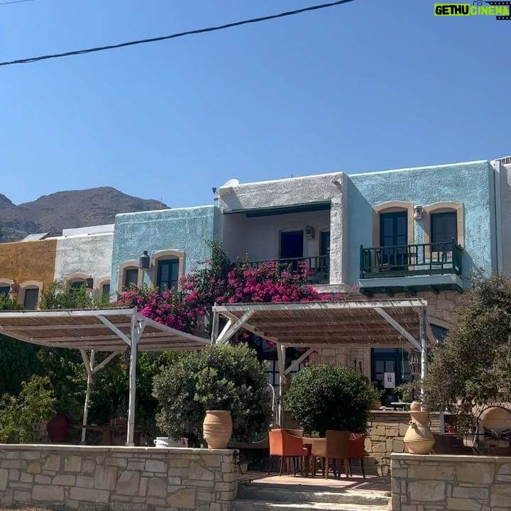 Natasa Exintaveloni - 6.8K Likes - Īν είĻαι καλĻĻ, να ĻĪ±Ļ ĻĻην νĻĻια ĪĻĪ®ĻĪ· και να Ī¼ĪµĪÆĪ½ĪµĪ¹Ļ ĻĻον ĪεĻαĻĻκαμĻĪæ.
Īν είĻαι κακĻĻ Ī¼Ī·Ī½ ĻαĻ, Γε θα Ļā αĻĪĻει.
ā¤ļø