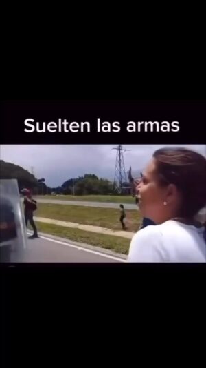 Natasha Domínguez Instagram - “En la fuerza y el poder de una mujer se encuentra el verdadero ejemplo de resiliencia. Hoy quiero rendir homenaje a esta increíble mujer venezolana que día a día demuestra al mundo su coraje y determinación. Su valentía es inspiradora y su fuerza es inquebrantable. ¡Mis respetos y admiración para ella! ❤️💪🏾💪🏾 #MujeresPoderosas #FuerzaFemenina #EjemploParaElMundo” soy venezolano también gracias a mi @natydominguez