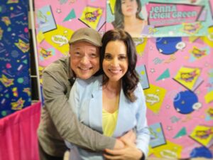 Nate Richert Instagram - Another one of my favorite people. This “mean girl” always brightens the room. @jennaleighgreen #90scon @thats4ent #sabrinatheteenagewitch