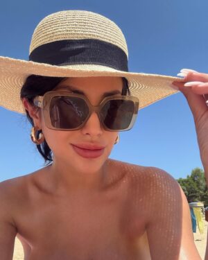 Nathalie Hart Instagram - Beach,boat,great food and the best company ❤️🇪🇸