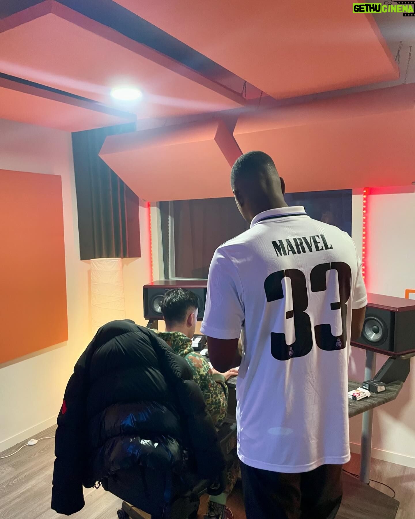 Nathan Munda - 3 Likes - Madrid Primooooo ! Conexión extranjera! 🎶#SalutBebe