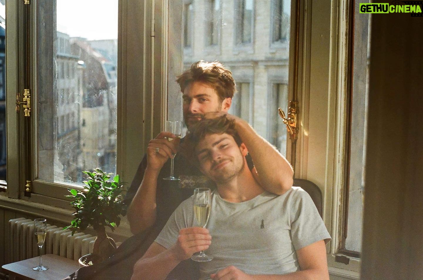 Nathan Naenen - 26.2K Likes - Roomies š· by OtiAngeloow