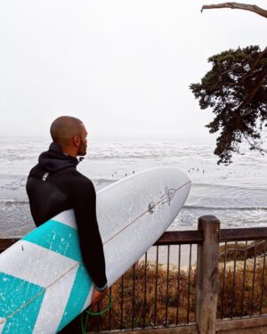 Nathan Owens Instagram - Fell in ❤️ with my “Deviled Egg” Very well crafted @waldensurfboards 👌🏽 ...PC @itsinstagramsam