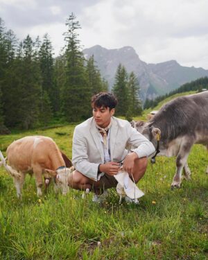 Nathas Tunjaroen Instagram - Moo 🐮🐄🇨🇭