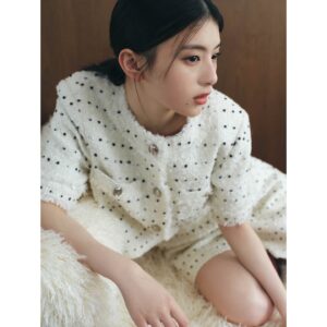 Natsuki Deguchi Instagram - 2024AW collection
のカタログ掲載スタートしました！

今回も可愛いお洋服がいっぱいあるので見てくださいー！

#apuweiserriche#アプワイザーリッシェ
#arpegestory
#pr