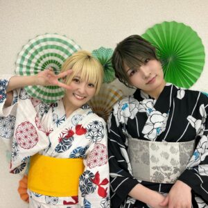 Natsumi Maki Instagram - サオリちゃん、嫌そうな顔ばっかするぅ〜😂

#natsupoi #なつぽい #安納サオリ #stardom
