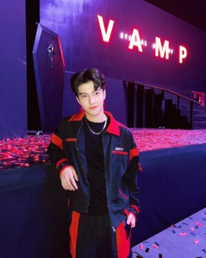 Nattapat Nimjirawat Instagram - About last night😎
💄: @peakmakeup8 
#VampTheSeriesPilot #VampTheSeries