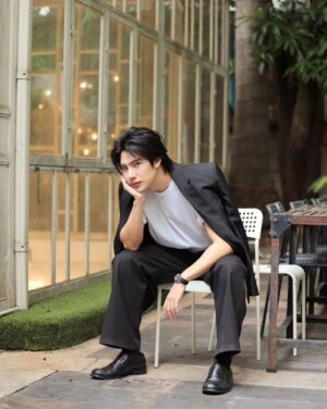 Nattapol Diloknawarit Instagram - For those who love me - Thank you -