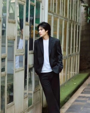 Nattapol Diloknawarit Instagram - For those who love me - Thank you -