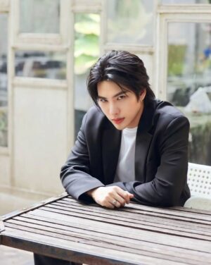 Nattapol Diloknawarit Instagram - For those who love me - Thank you -