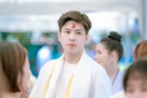 Nattapol Diloknawarit Instagram - ปีนี้เป็นปีที่หนักมากๆหนักแบบเเทบขาดใจ แต่พี่ดีใจที่เราผ่านมันมาได้นะภู ภูอยู่กับพี่ทุกช่วงเวลาที่ลำบากของปีนี้จริงๆ ขอบคุณมากๆที่คอยอยู่ข้างกัน บาดเจ็บไปด้วยกัน รู้ว่าภูหนักมากไม่ต่างกัน แต่เราก็ผ่านกันมาได้ขนาดนี้เเล้วนะ

รู้สึกดีใจจริงๆที่มีน้องชายคนนี้อยู่ข้างๆ วันเกิดปีนี้ขอให้สิ่งที่เราได้ทำกันมา ผลักเราไปข้างหน้า เอาให้ไกลกว่านี้ แล้วเราจะไม่กลับมาอยู่ตรงจุดนี้อีก พี่เชื่อจริงๆว่าภูทำได้ ขอให้สิ่งที่ภูหวังดีกับทุกคนมาโดยตลอดย้อนกลับไปหาภู และก็ขอให้สิ่งดีๆที่เราร่วมกันสร้างนำพาเราไปเจอเรื่องราวดีๆต่อจากนี้ไป

รักมึงมากน้องชาย

สสวก.