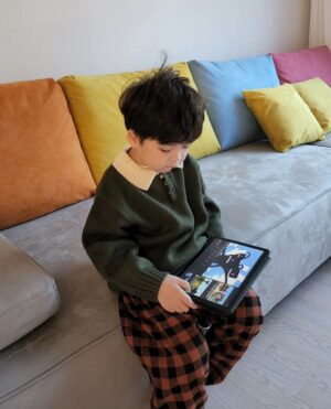 Nattapol Diloknawarit Instagram - It’s been an honour to watch you grow up – and I’m so proud of the person you’ve become. You’re so unique – and I feel fortunate that I get to be part of your life.

Happy Birthday Juwon-na🎂❣️