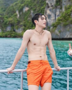 Nattawat Jirochtikul Most Liked Photos and Posts