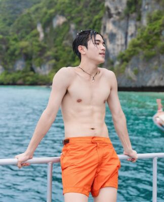 10 Top-Ranked Instagram Photos of Nattawat Jirochtikul